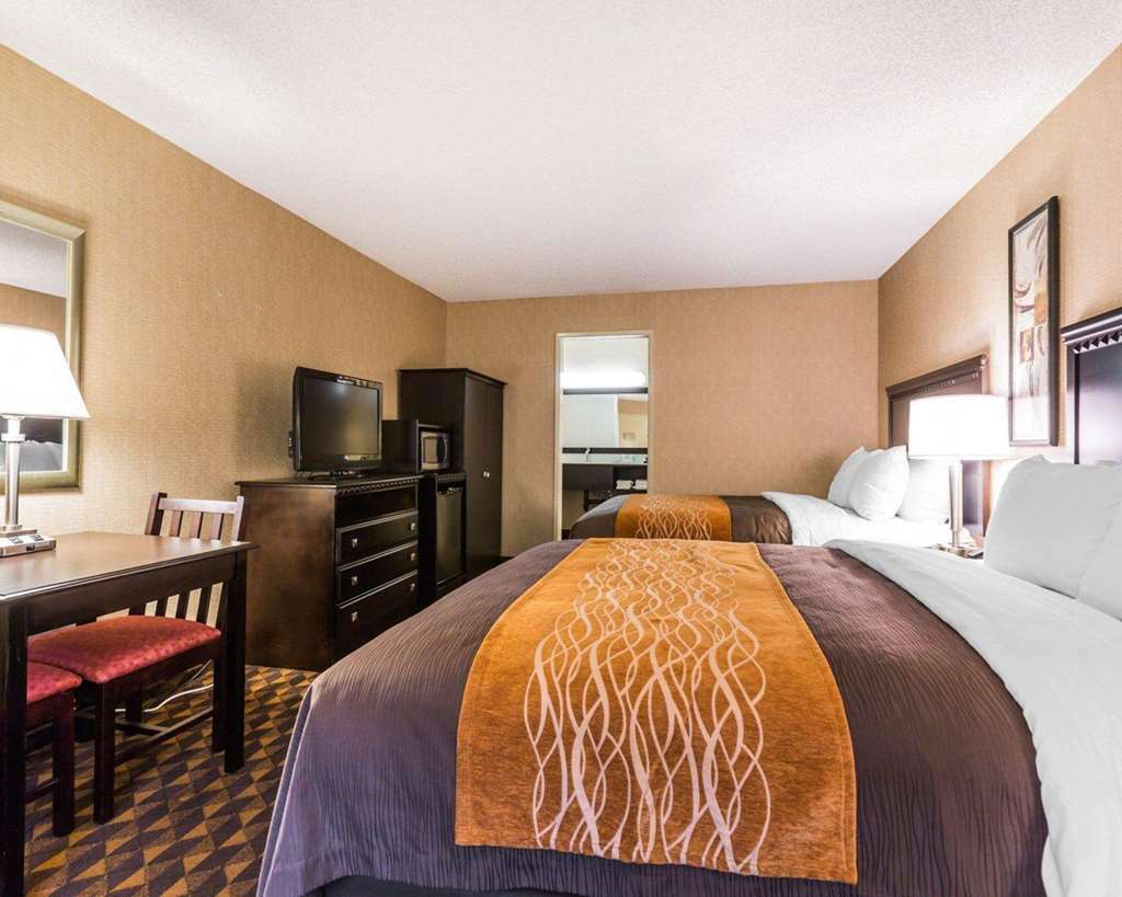Hotel 818 + Pool, Ascend Collection By Choice